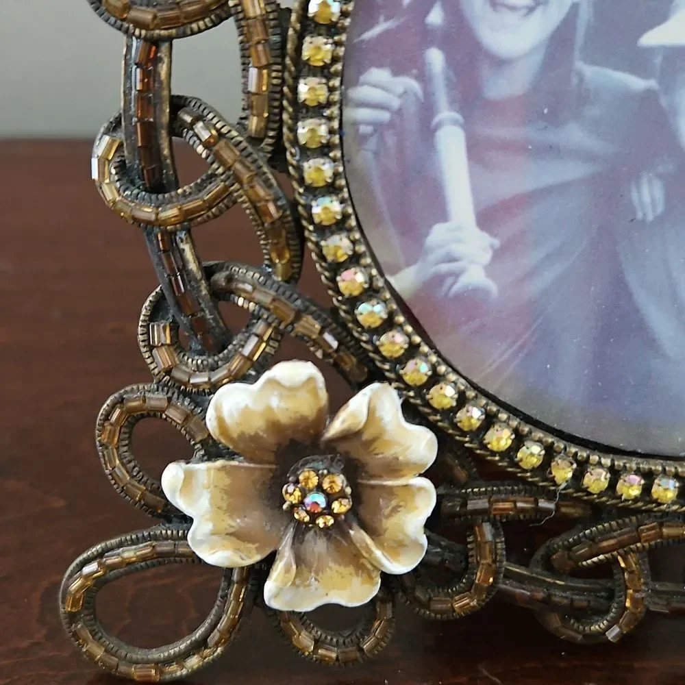 Vintage Floral Photo Frame